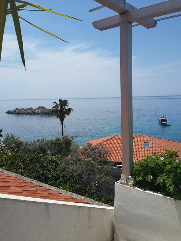 Apartments Anđus Sveti Stefan Ngoại thất bức ảnh